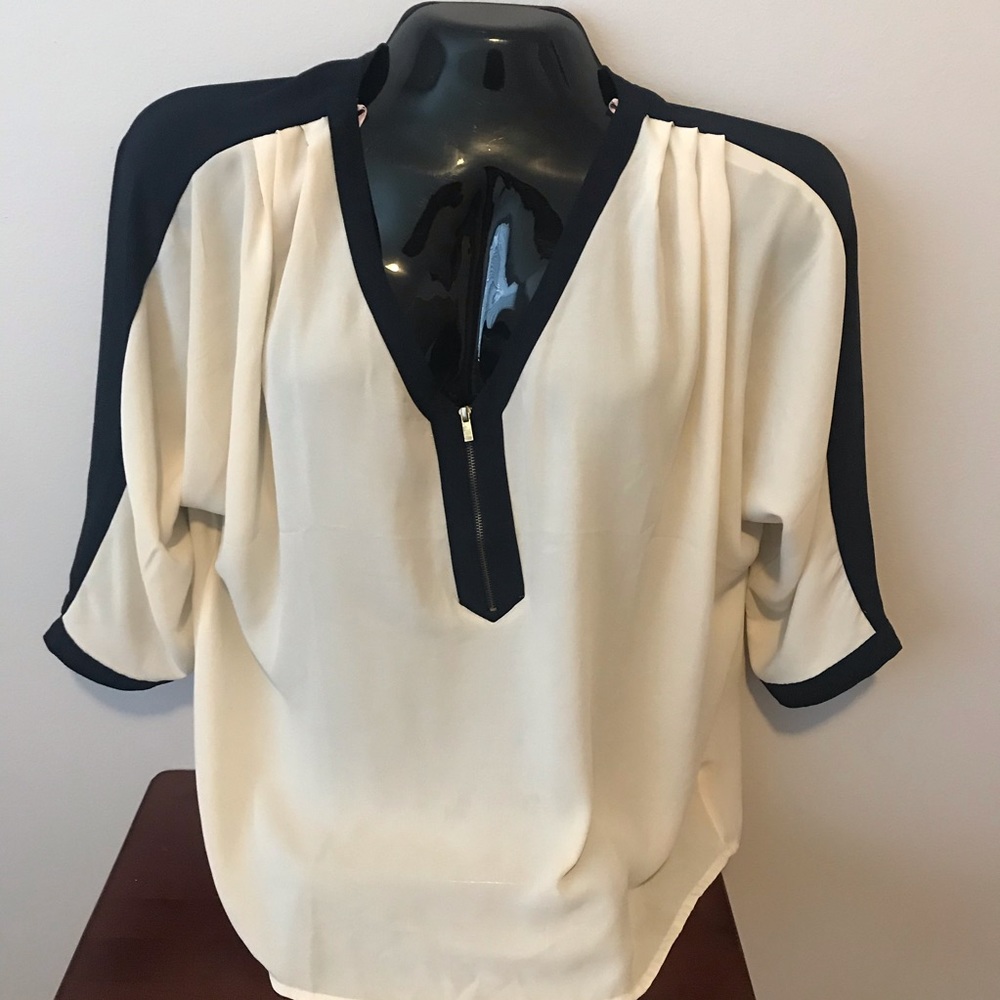 ‼️SOLD‼️Dressy Blouse